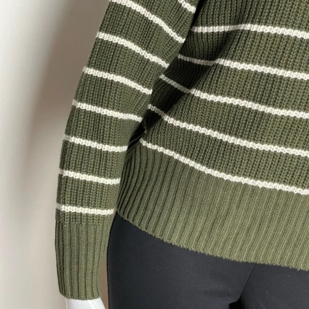 ⭐️A.n.A a new approach Long Sleeve Striped Sweater  size petite  XL‎